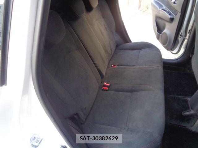 Nissan NOTE 2017-05 8744895-29