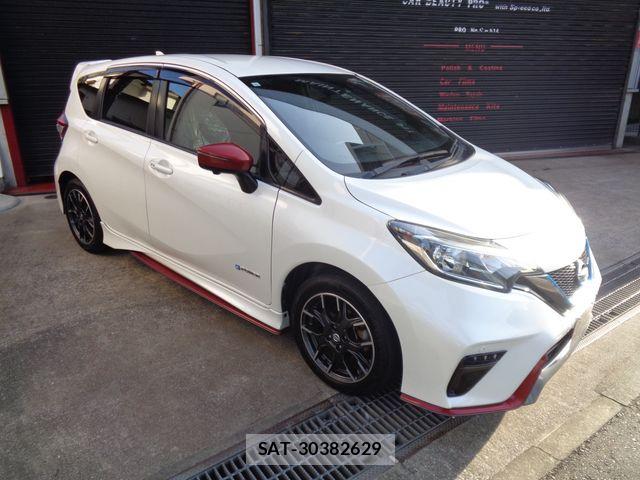 Nissan NOTE 2017-05 8744895-6