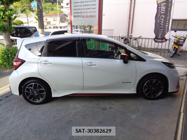 Nissan NOTE 2017-05 8744895-8