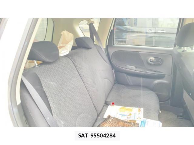 Nissan NOTE 2012-03 8744922-11