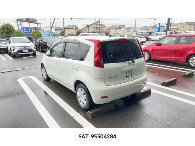 Nissan NOTE 2012-03 8744922-1