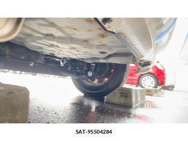 Nissan NOTE 2012-03 8744922-4