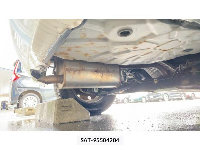 Nissan NOTE 2012-03 8744922-5