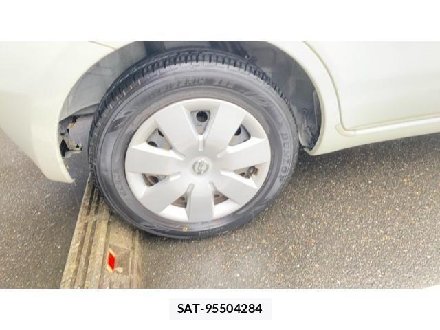 Nissan NOTE 2012-03 8744922-6