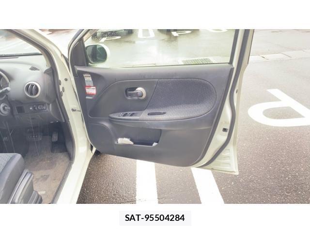 Nissan NOTE 2012-03 8744922-8