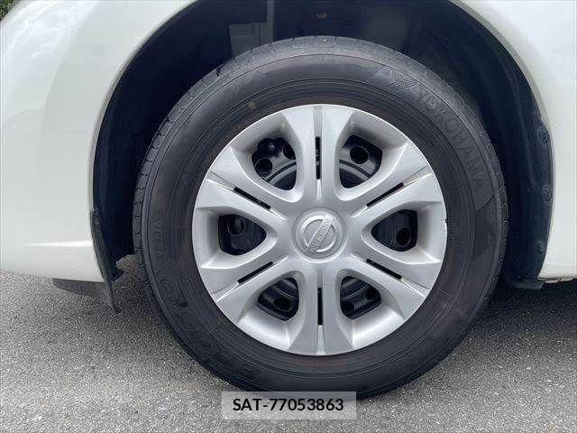 Nissan NOTE 2017-10 8744906-11