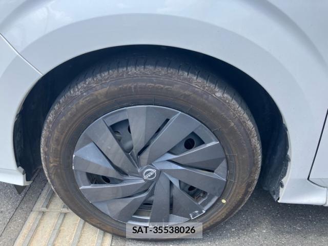 Nissan NOTE 2021-04 8744876-7
