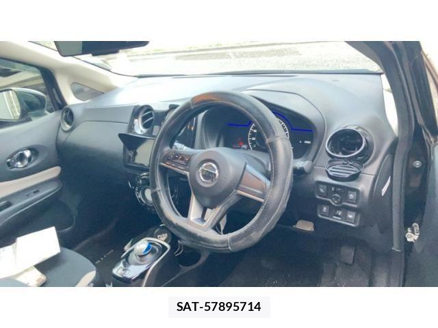 Nissan NOTE 2017-09 8744908-9