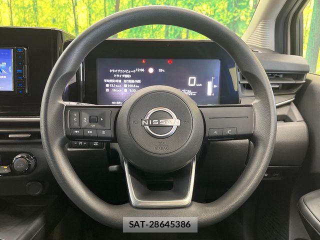 Nissan NOTE 2022-11 8744864-4