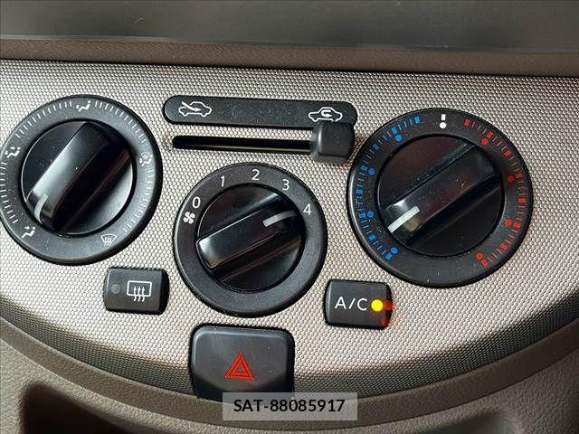 Nissan NOTE 2005-09 8744919-11