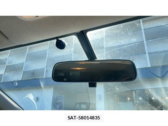 Nissan NOTE 2012-11 8744924-19