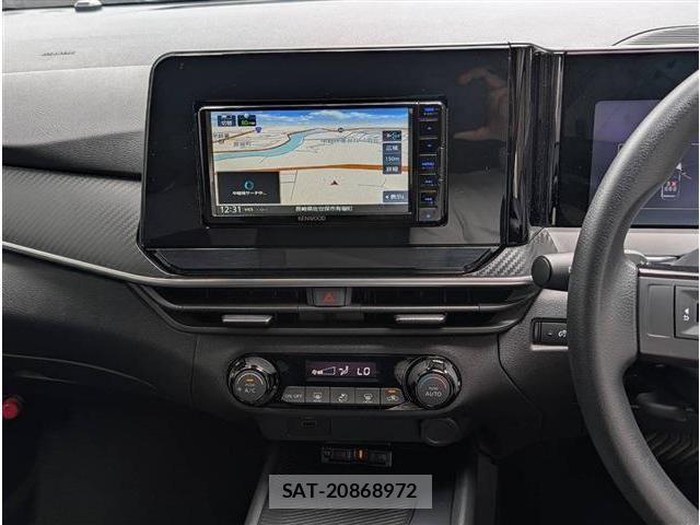 Nissan NOTE 2022-11 8744865-23