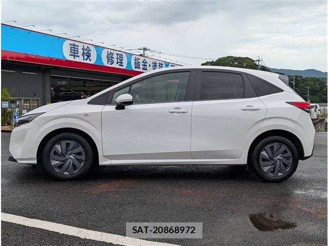 Nissan NOTE 2022-11 8744865-8