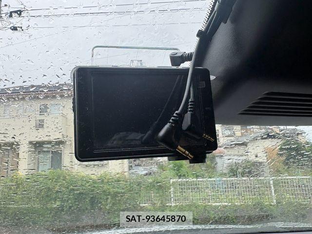 Nissan NOTE 2021-07 8744883-26