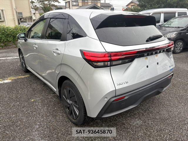 Nissan NOTE 2021-07 8744883-4