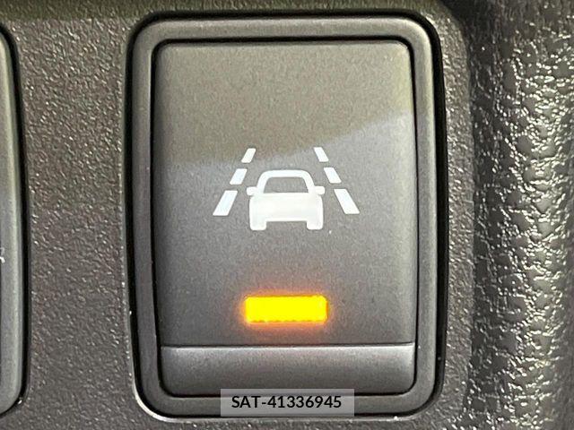 Nissan NOTE 2016-09 8744898-5