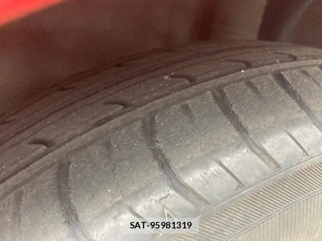 Nissan NOTE 2014-10 8781468-5