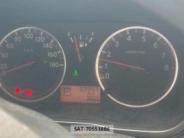 Nissan NOTE 2010-02 8781469-15