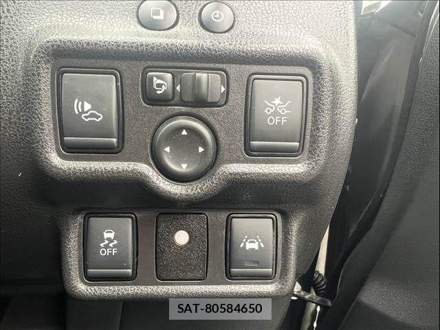 Nissan NOTE 2017-08 8781451-28
