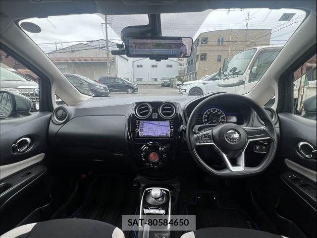 Nissan NOTE 2017-08 8781451-2