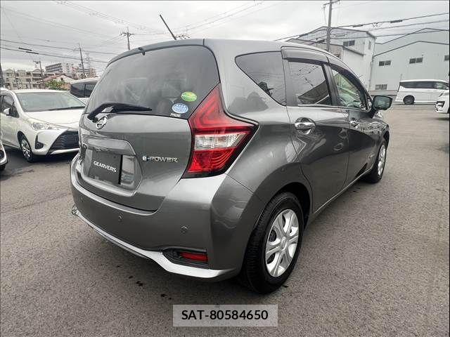 Nissan NOTE 2017-08 8781451-7