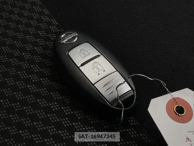 Nissan NOTE 2017-02 8781452-23