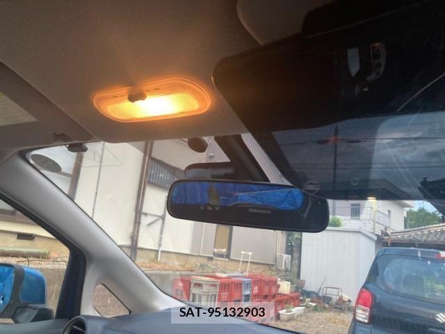 Nissan NOTE 2014-09 8781467-18