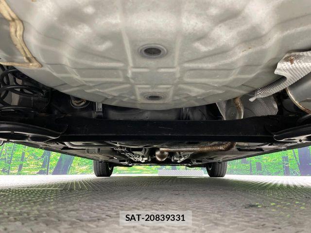 Nissan NOTE 2014-04 8781463-18