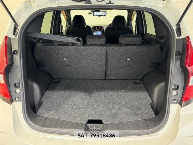 Nissan NOTE 2017-08 8796978-9