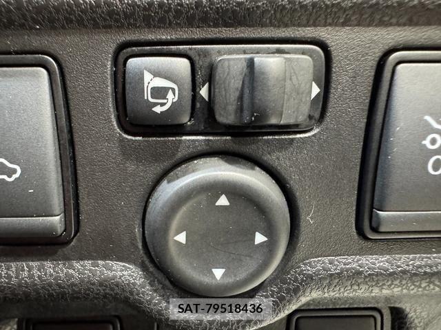 Nissan NOTE 2017-08 8796978-19