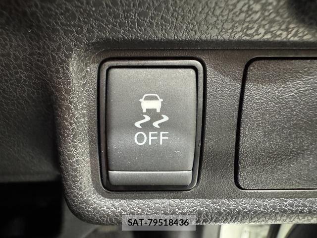 Nissan NOTE 2017-08 8796978-23