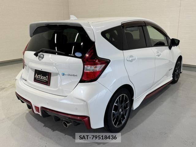 Nissan NOTE 2017-08 8796978-5