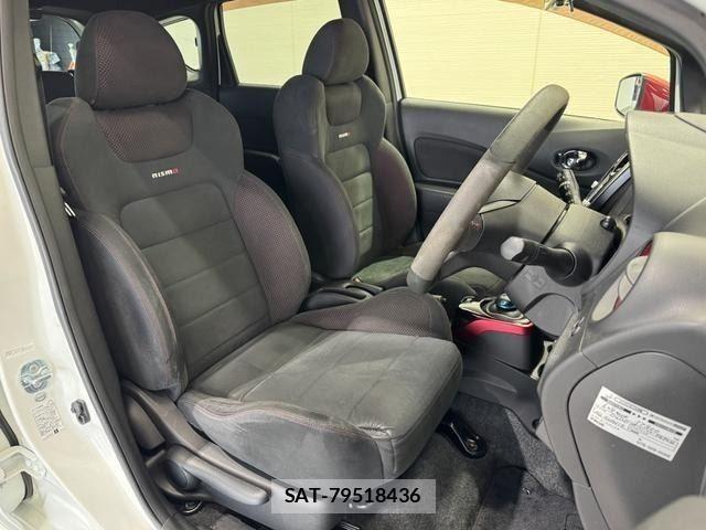 Nissan NOTE 2017-08 8796978-7