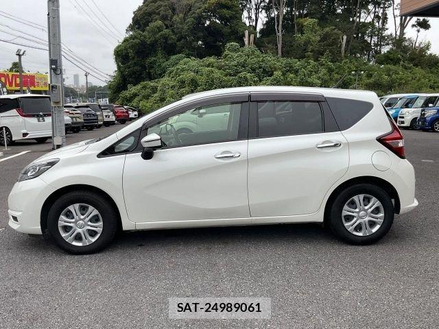 Nissan NOTE 2018-02 8796992-15
