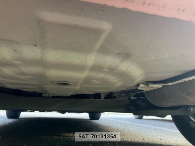 Nissan NOTE 2017-07 8796998-15