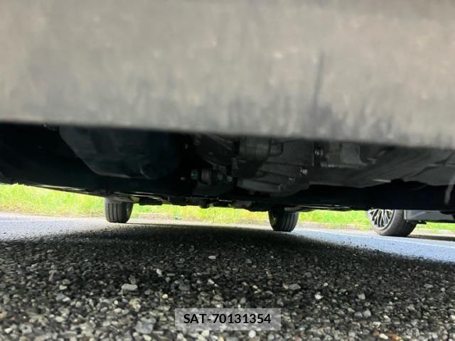 Nissan NOTE 2017-07 8796998-3