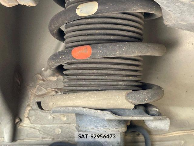 Nissan NOTE 2017-03 8796994-19