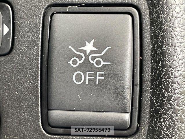 Nissan NOTE 2017-03 8796994-4