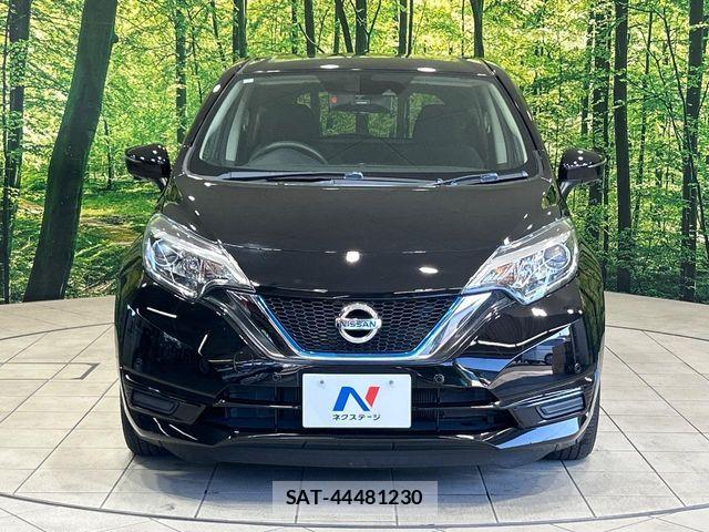Nissan NOTE 2017-09 8796993-13