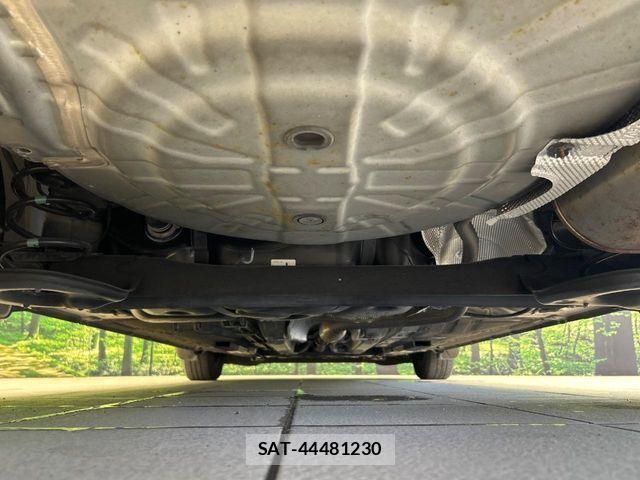 Nissan NOTE 2017-09 8796993-18