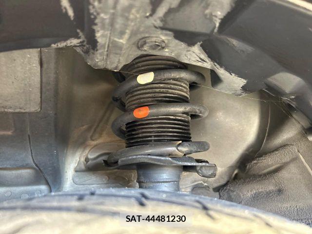 Nissan NOTE 2017-09 8796993-19