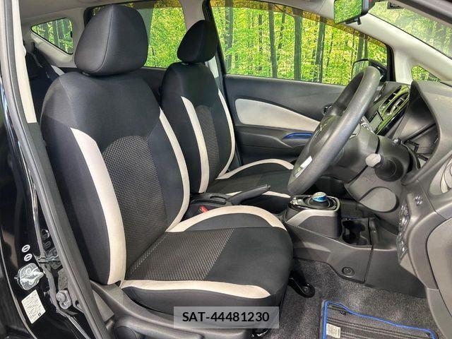 Nissan NOTE 2017-09 8796993-7