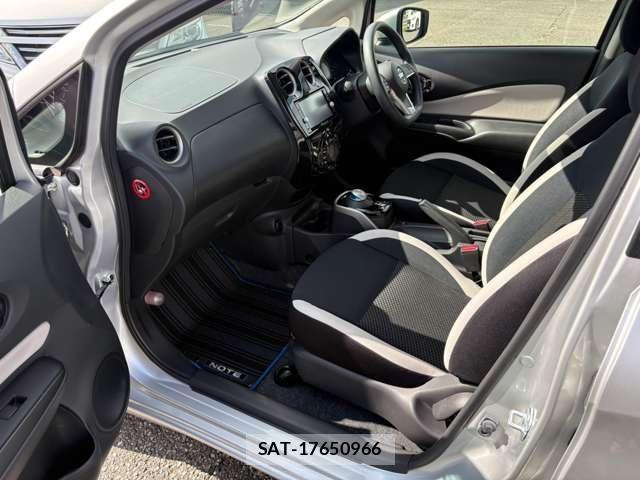 Nissan NOTE 2016-11 8796997-12