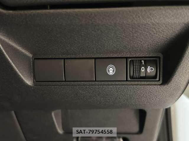 Nissan NOTE 2021-07 8796979-12