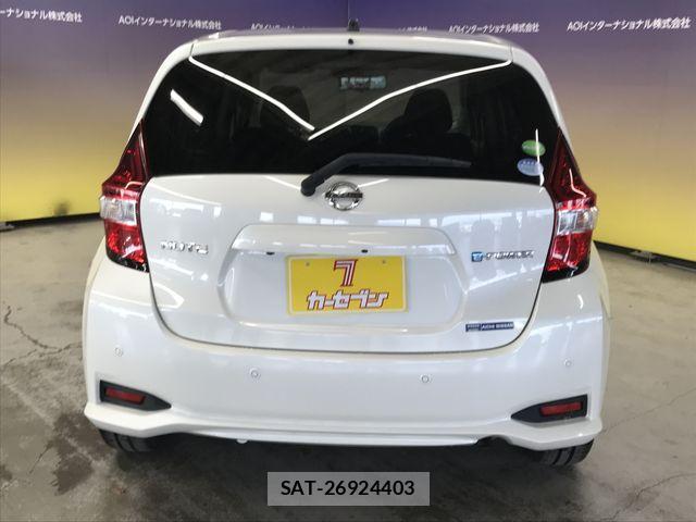 Nissan NOTE 2017-09 8796995-4