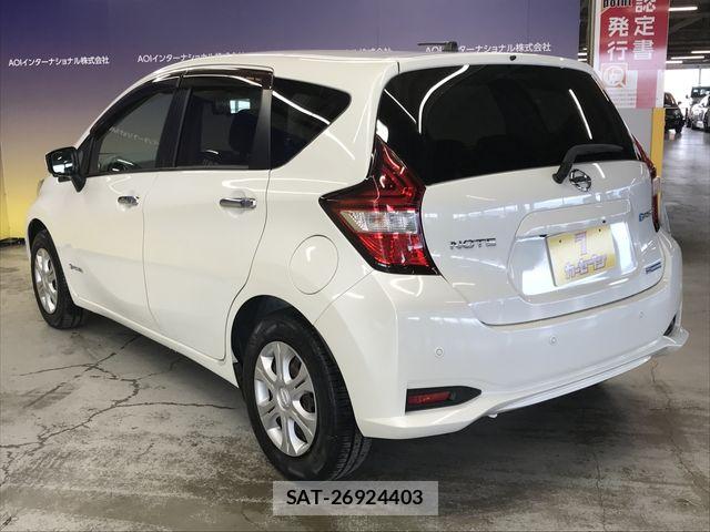 Nissan NOTE 2017-09 8796995-5
