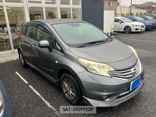 Nissan NOTE 2014-02 8797003-1