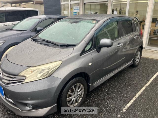Nissan NOTE 2014-02 8797003-2