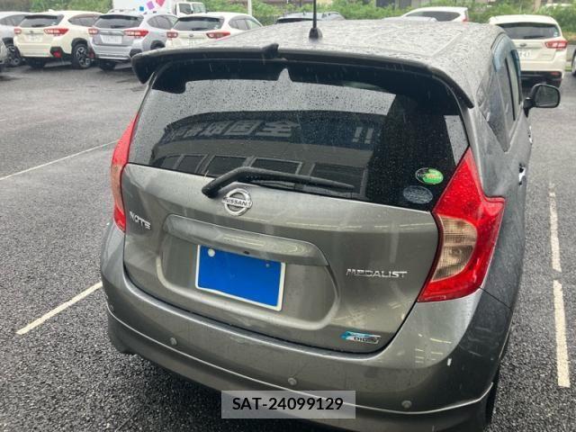 Nissan NOTE 2014-02 8797003-4