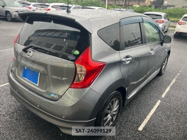 Nissan NOTE 2014-02 8797003-5